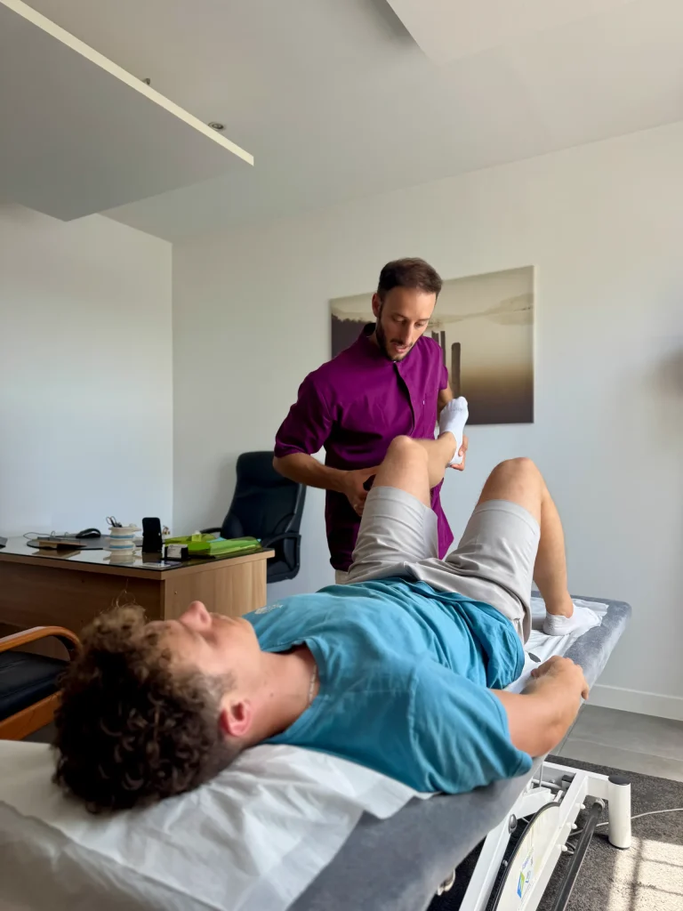 Technique sur l'articulation tibio-fibulaire supérieure, sollicitée par le pédalage et la course à pied